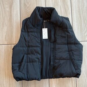 Cropped Black Puffer Vest